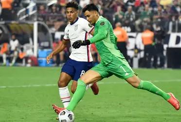 Talavera wears the colors of the National Team at the age of 39, thus becoming the oldest goalkeeper that Mexico has had in its history.