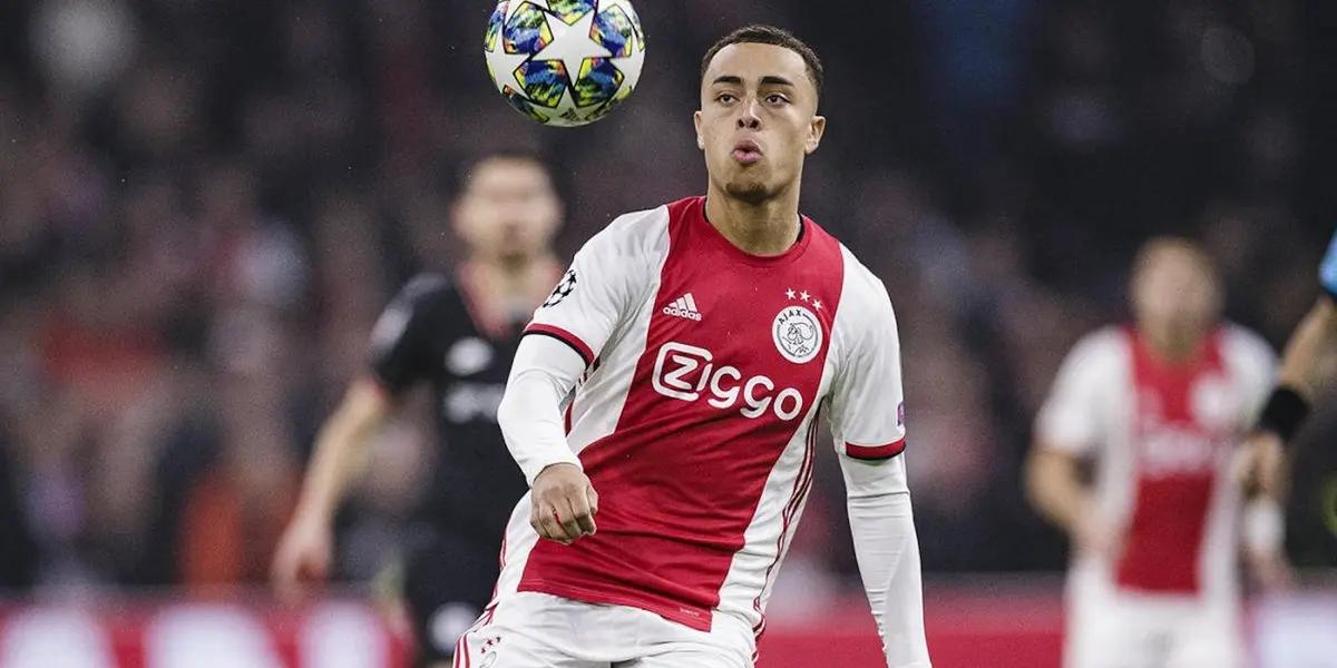The Ajax defender became one of the novels of the passing market as several major clubs are interested in him.