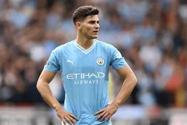 The Argentine soccer legend who compares himself to Julian Alvarez