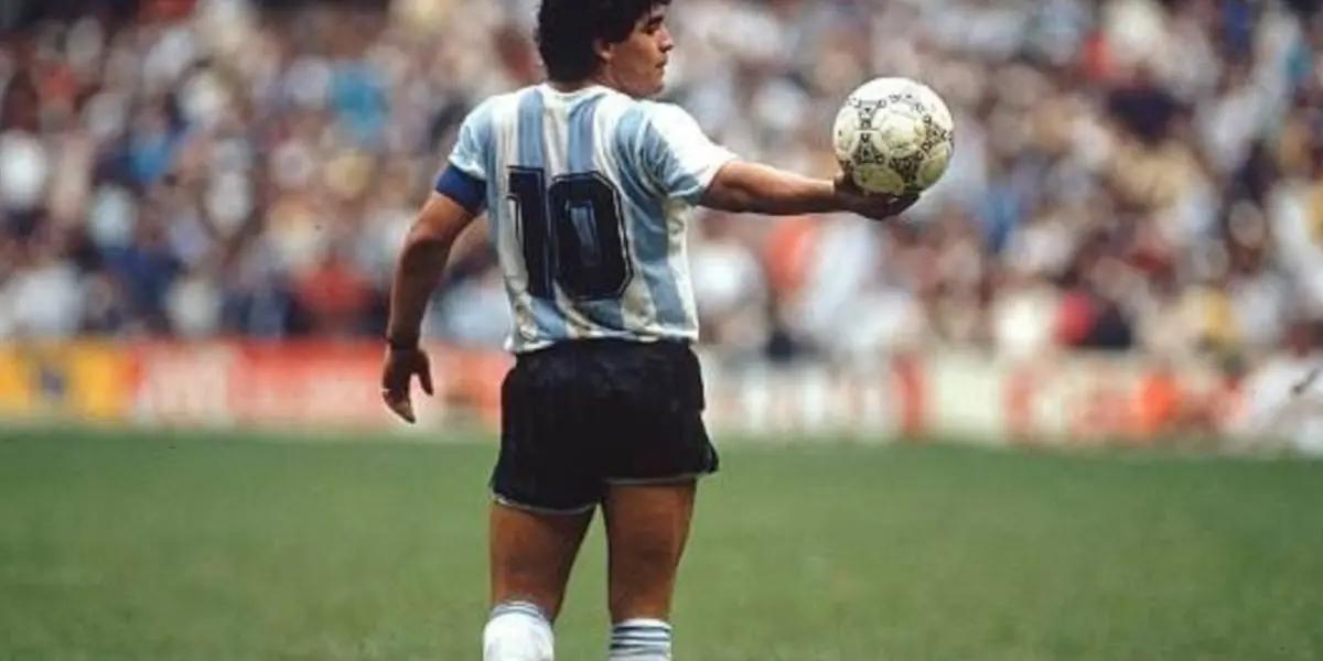 The Argentinian idol was seen in the sky a month after his death and the image is incredible.