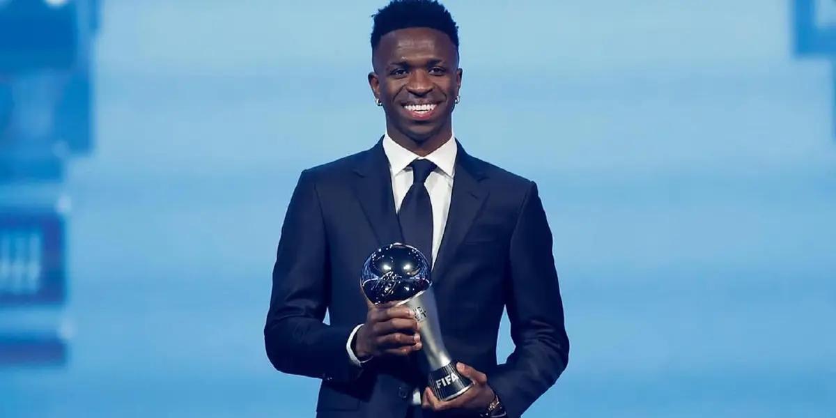 The Brazilian did not hold back and attacked those who criticize him after winning the award.