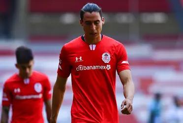 The central defender and great promise of the Mexican football Adrián Mora, emerged from the basic forces of Club Toluca.