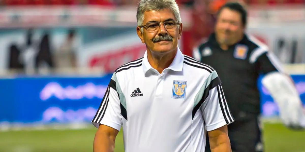 The coach earned a fortune while managing Tigres and FC Juárez.