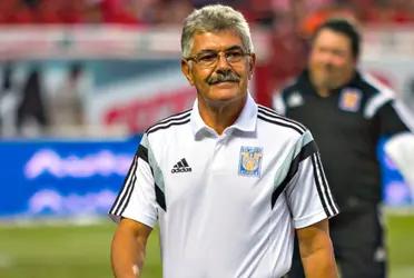 The coach earned a fortune while managing Tigres and FC Juárez.