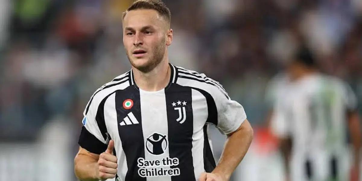 The Dutch midfielder produced a masterpiece to extend the Turin side's lead.