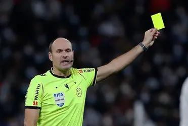 The former spanish referee referred to the controversial decisions of the match between Xavi's squad and Porto.