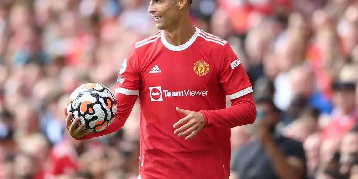 The Glazer family sold 9.5 million of shares at Manchester United for an additional £15.7 because of Cristiano Ronaldo's arrival at the club.