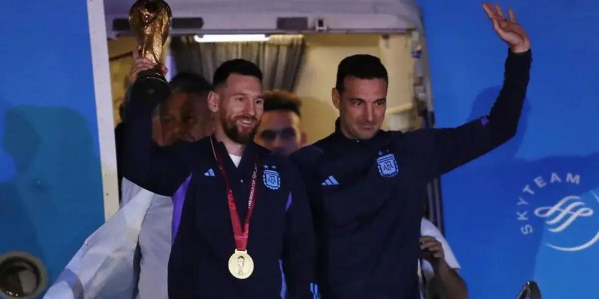 The members of La Scaloneta effusively demanded of their leader something for the future.