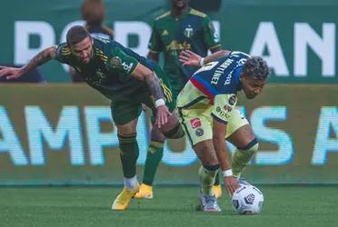 The Mexican team receives the MLS team at the Azteca Stadium.