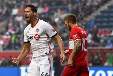 The player will be reunited with Bruce Arena, the coach who gave him his debut with the LA Galaxy.