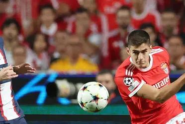 The Red Devils are still looking for a new defender, the Dutch revolutions haven't finished yet