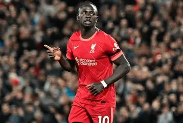 The Reds' star Senegalese striker has already announced who has the decision on his future.