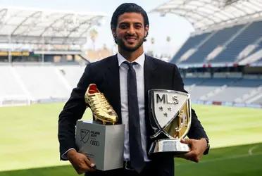 The regular season is getting to the end and there is a Mexican player who could win the award this year and dethrone Vela.