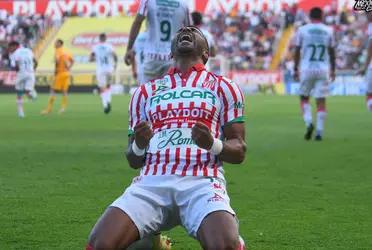 The Uruguayan forward scored the first goal of the match in an intense duel.