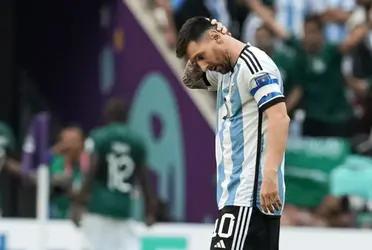 The world champion approached the former River Plate coach when he was substituted