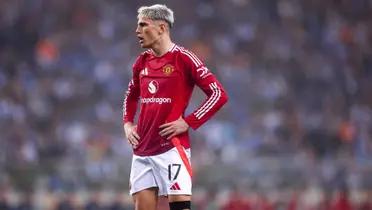 The young Argentine forward is said to have made a crucial decision regarding his stay at the club, which could redefine his career.