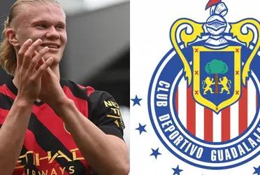 This forward has more than 100 goals in his career and Chivas wants to buy him