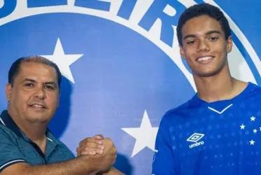 We could be about to see the new Ronaldinho playing in Cruzeiro right now.