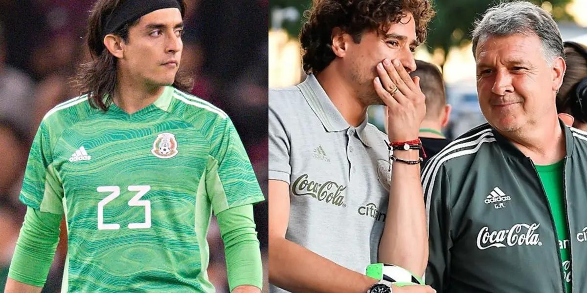 While Guillermo Ochoa agree to everything Martino says, Carlos Acevedo couldn't take it anymore and showed his worst mistake.