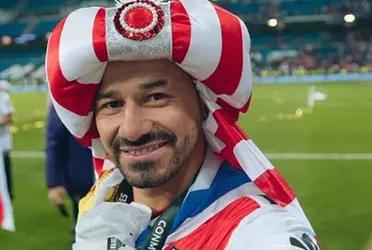 While his former club plays the Copa Libertadores de America, the Uruguayan does his thing at home.