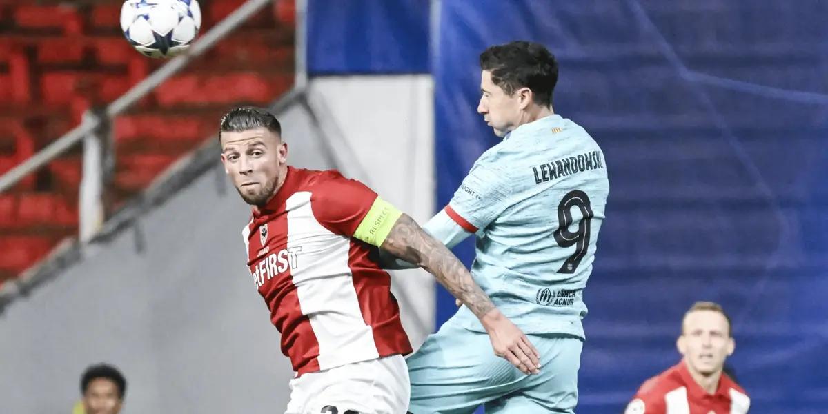 Xavi Hernández, a great highlight in the defeat of FC Barcelona in Belgium.