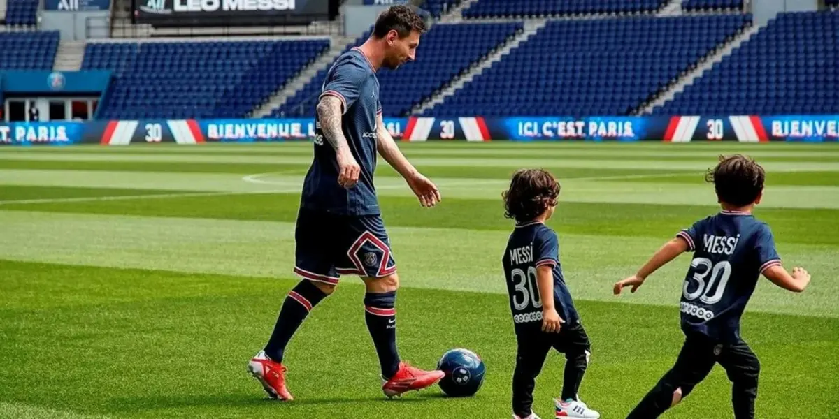 Every son has his dad as a hero. And if not, we should ask Thiago Messi, who already dreams of following in his father's footsteps, in the elite of world football.